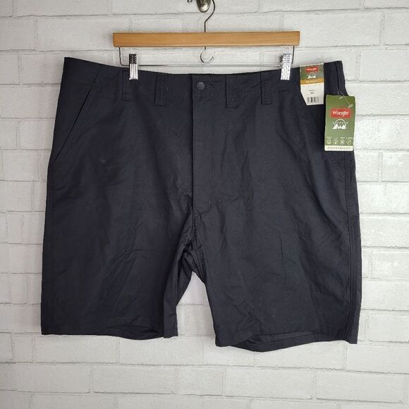 Wrangler Outdoor Performance Black Relaxed Fit Shorts - Picture 1 of 6